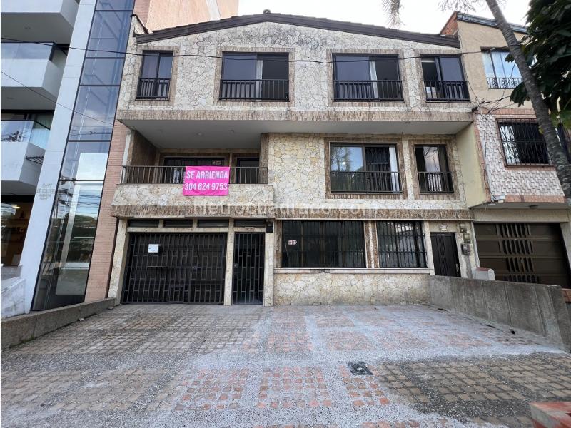 Local Comercial en Arriendo, Los Colores, Medellín - Vista 2