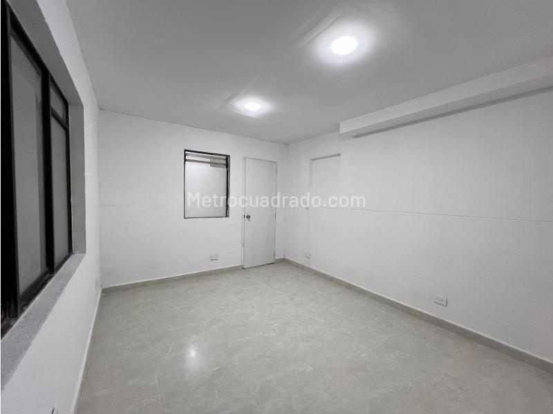 Local Comercial en Arriendo, Los Colores, Medellín - Vista 4
