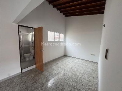 Apartamento en arriendo en Los Colores, Medellín · foto 12 de 15