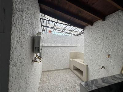 Apartamento en arriendo en Los Colores, Medellín · foto 15 de 15
