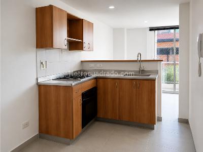 Apartamento de 3 alcobas en arriendo en San Joaquín, Medellín, 65 m² · foto 2 de 18