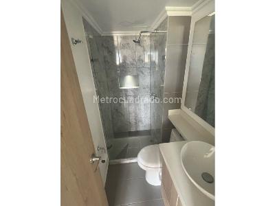Apartamento de 3 alcobas en venta en Madera, Bello, 54 m² · foto 17 de 19