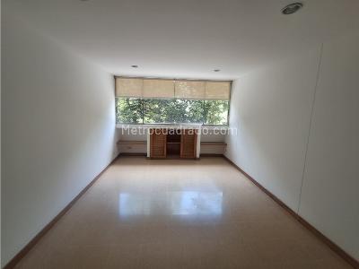 Apartamento de 2 alcobas en arriendo en El Poblado, Medellín, 78 m² · foto 5 de 15