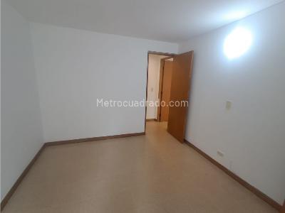 Apartamento de 2 alcobas en arriendo en El Poblado, Medellín, 78 m² · foto 8 de 15