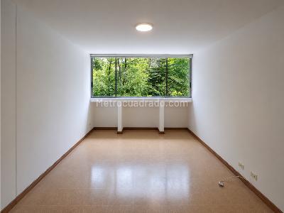 Apartamento de 2 alcobas en arriendo en El Poblado, Medellín, 78 m² · foto 9 de 15