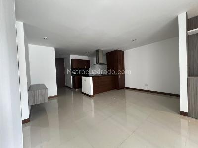 Apartamento de 2 alcobas en arriendo en Loma Del Indio, Medellín, 65 m² · foto 2 de 20