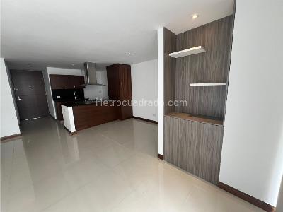 Apartamento de 2 alcobas en arriendo en Loma Del Indio, Medellín, 65 m² · foto 3 de 20