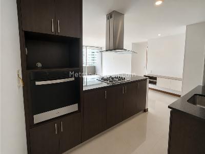 Apartamento de 2 alcobas en arriendo en Loma Del Indio, Medellín, 65 m² · foto 6 de 20