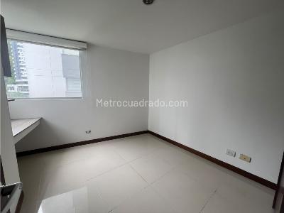Apartamento de 2 alcobas en arriendo en Loma Del Indio, Medellín, 65 m² · foto 13 de 20
