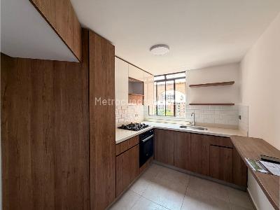 Apartamento en venta en Loma Del Escobero, Envigado · foto 7 de 20