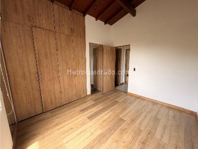 Apartamento en venta en Loma Del Escobero, Envigado · foto 15 de 20