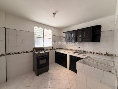 Apartamento de 2 alcobas en arriendo en Toscana, Medellín, 48 m² · foto 7 de 13