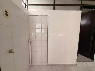 Apartamento de 2 alcobas en arriendo en Toscana, Medellín, 48 m² · foto 8 de 13