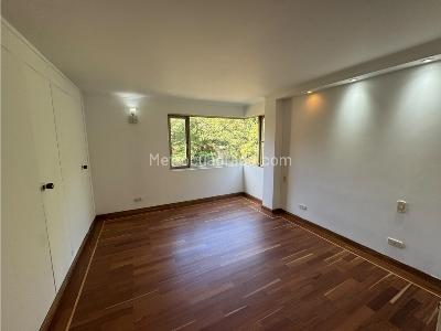 Apartamento de 3 alcobas en arriendo en El Poblado, Medellín, 125 m² · foto 6 de 15