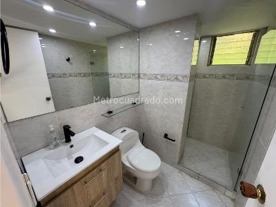 Apartamento de 3 alcobas en arriendo en El Poblado, Medellín, 125 m² · foto 10 de 15