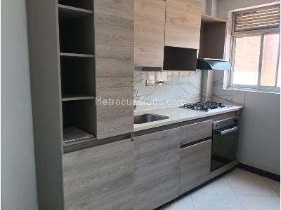 Casa de 3 alcobas en arriendo en Miraflores, Medellín, 120 m² · foto 3 de 20