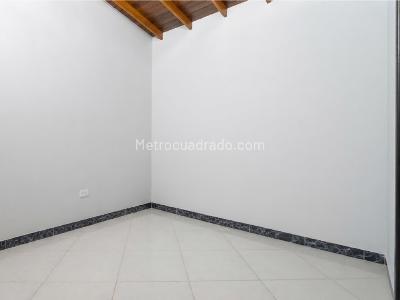 Casa de 3 alcobas en arriendo en Miraflores, Medellín, 120 m² · foto 10 de 20