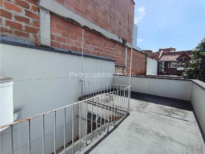 Casa de 5 alcobas en venta en Laureles, Medellín, 282 m² · foto 18 de 20