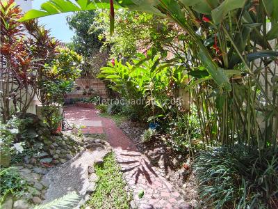 Casa de 5 alcobas en venta en Laureles, Medellín, 282 m² · foto 8 de 20