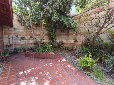 Casa de 5 alcobas en venta en Laureles, Medellín, 282 m² · foto 9 de 20