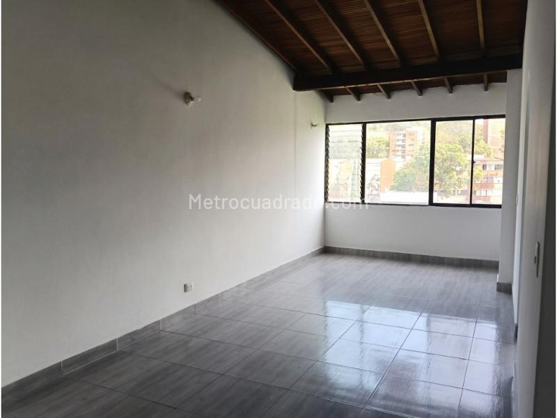 4BR Apartment in Conquistadores (180 m²) - 4