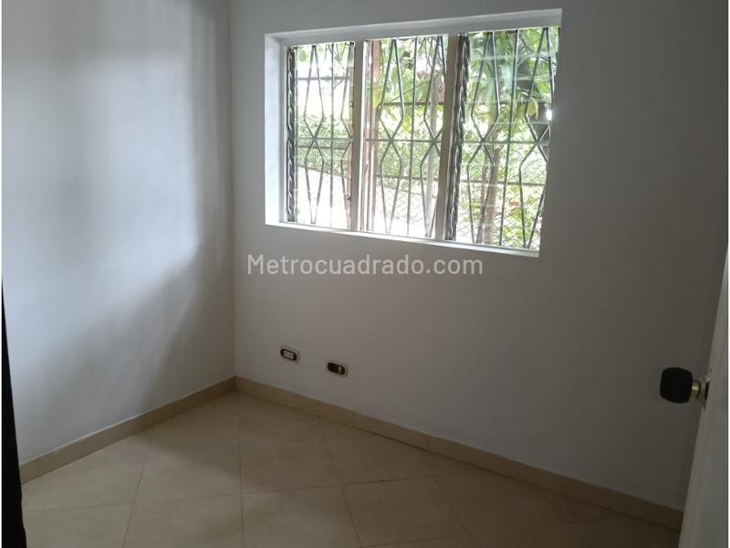 Casa – Bello, Cabañas - Más
