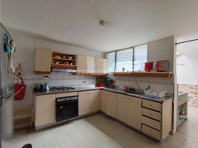 Casa en Arriendo, Laureles, Medellín
