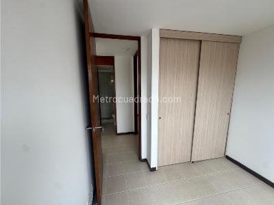 Apartamento de 2 alcobas en arriendo en La Aguacatala, Medellín, 65 m² · foto 6 de 16