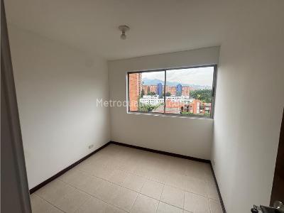 Apartamento de 2 alcobas en arriendo en La Aguacatala, Medellín, 65 m² · foto 7 de 16