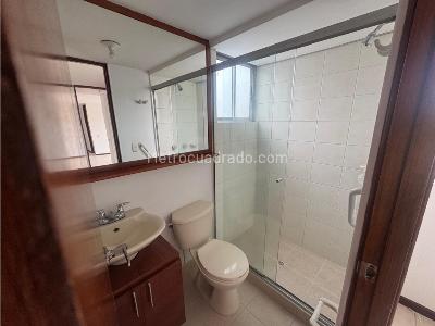 Apartamento de 2 alcobas en arriendo en La Aguacatala, Medellín, 65 m² · foto 8 de 16