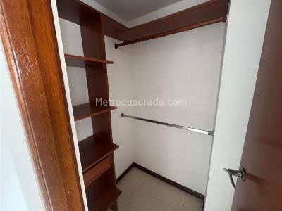 Apartamento de 2 alcobas en arriendo en La Aguacatala, Medellín, 65 m² · foto 11 de 16