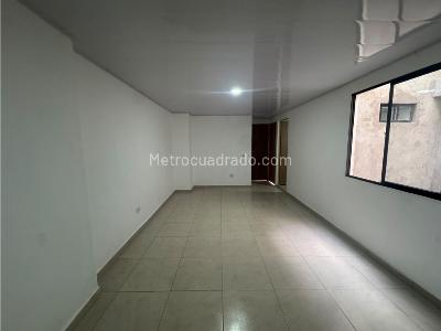 Apartamento de 2 alcobas en arriendo en Manrique Central, Medellín, 75 m² · foto 7 de 7