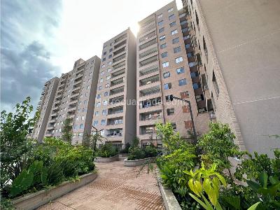 Apartamento de 3 alcobas en venta en Barro Blanco, Rionegro · foto 2 de 20