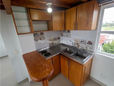 Apartamento en arriendo en Centro, Rionegro · foto 4 de 15