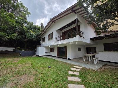 Casa de 5 alcobas en arriendo en Provenza, Medellín, 1000 m² · foto 2 de 20