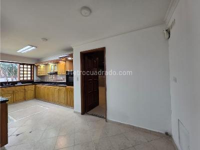 Casa de 5 alcobas en arriendo en Provenza, Medellín, 1000 m² · foto 6 de 20