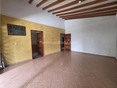 Casa de 5 alcobas en arriendo en Provenza, Medellín, 1000 m² · foto 12 de 20