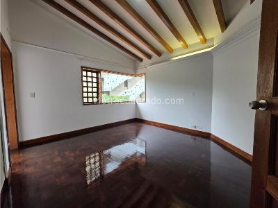 Casa de 5 alcobas en arriendo en Provenza, Medellín, 1000 m² · foto 13 de 20