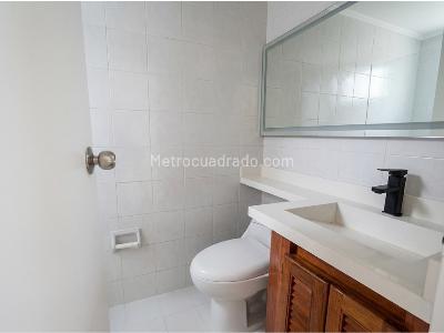 Apartamento de 2 alcobas en arriendo en Santa Maria De Los Angeles, Medellín, 68 m² · foto 11 de 12