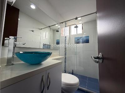 Apartamento de 3 alcobas en arriendo en Loma De Los Balsos, Medellín, 95 m² · foto 7 de 20