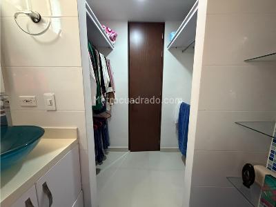 Apartamento de 3 alcobas en arriendo en Loma De Los Balsos, Medellín, 95 m² · foto 16 de 20