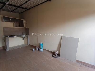 Casa de 3 alcobas en venta en Enciso, Medellín, 138 m² · foto 8 de 17