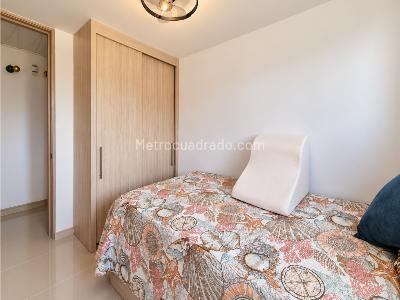 Apartamento de 3 alcobas en venta en Santa Ana, Bello, 57 m² · foto 10 de 16