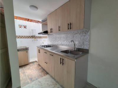 Casa en arriendo en Niquia, Bello · foto 2 de 16