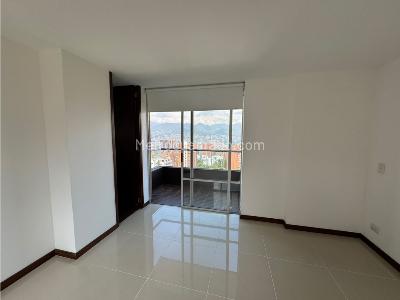 Apartamento de 3 alcobas en arriendo en El Poblado, Medellín, 129 m² · foto 9 de 17