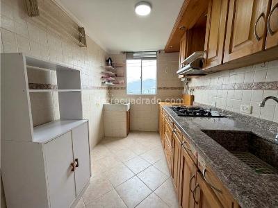 Apartamento de 2 alcobas en arriendo en Belen La Mota, Medellín, 70 m² · foto 2 de 11