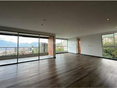 Apartamento de 3 alcobas en arriendo en El Tesoro, Medellín, 170 m² · foto 3 de 20