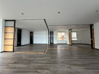 Apartamento de 3 alcobas en arriendo en El Tesoro, Medellín, 170 m² · foto 6 de 20