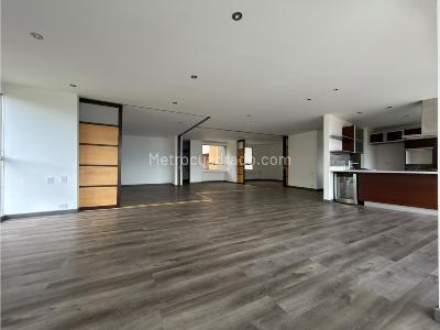 Apartamento de 3 alcobas en arriendo en El Tesoro, Medellín, 170 m² · foto 7 de 20