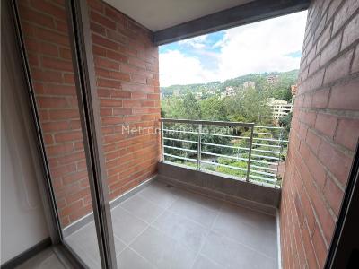Apartamento de 3 alcobas en arriendo en El Tesoro, Medellín, 170 m² · foto 10 de 20